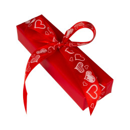 Pakowanie prezentów - papier czerwony w serca (WZ0038)Pakowanie prezentów -...