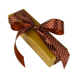 Pakowanie prezentów - papier złoty (WZ0042)Pakowanie prezentów -...
