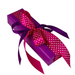 Pakowanie prezentów - papier fioletowy (WZ0037)Pakowanie prezentów -...